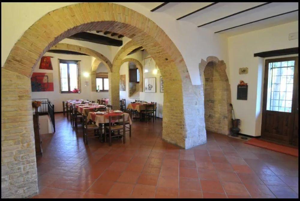 Agriturismo La Ginestrella Civitella D'Arna Exterior foto