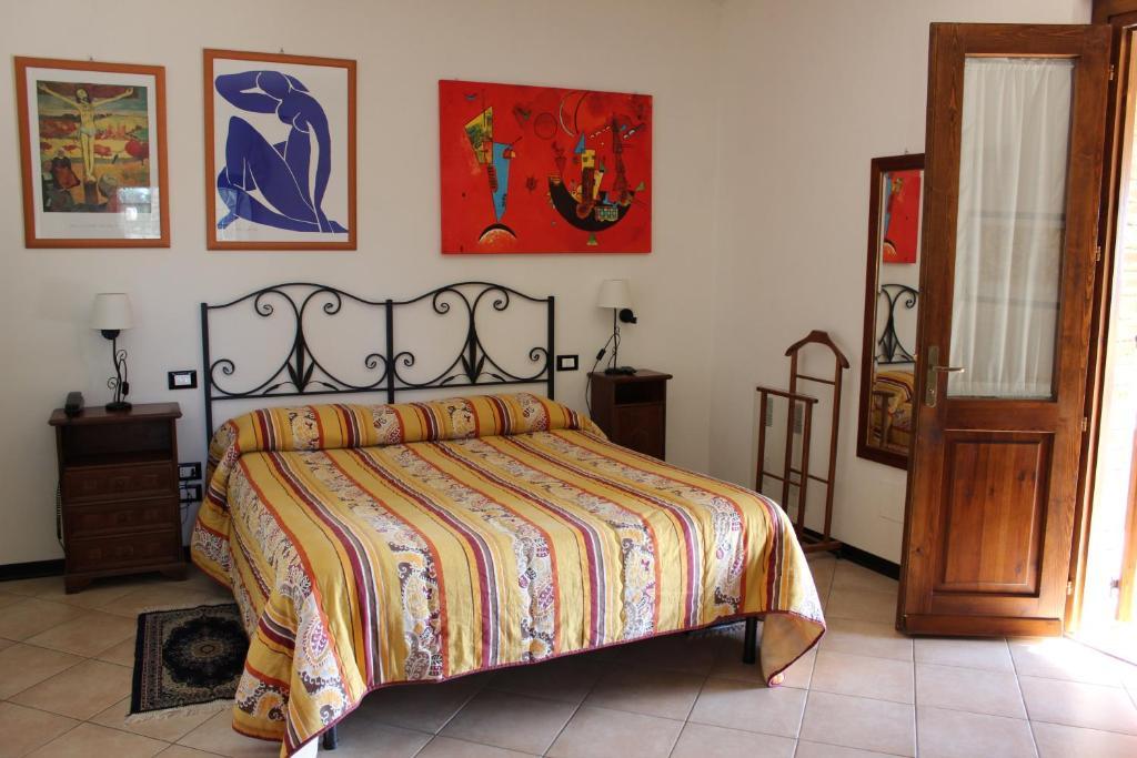 Agriturismo La Ginestrella Civitella D'Arna Habitación foto